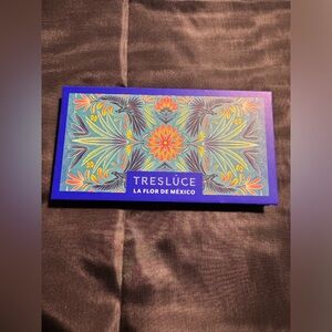 Tresluce La Flor De Mexico